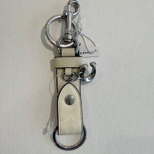 Coach Trigger Snap Bag Charm , key chain, fob,in Signature Canvas,white